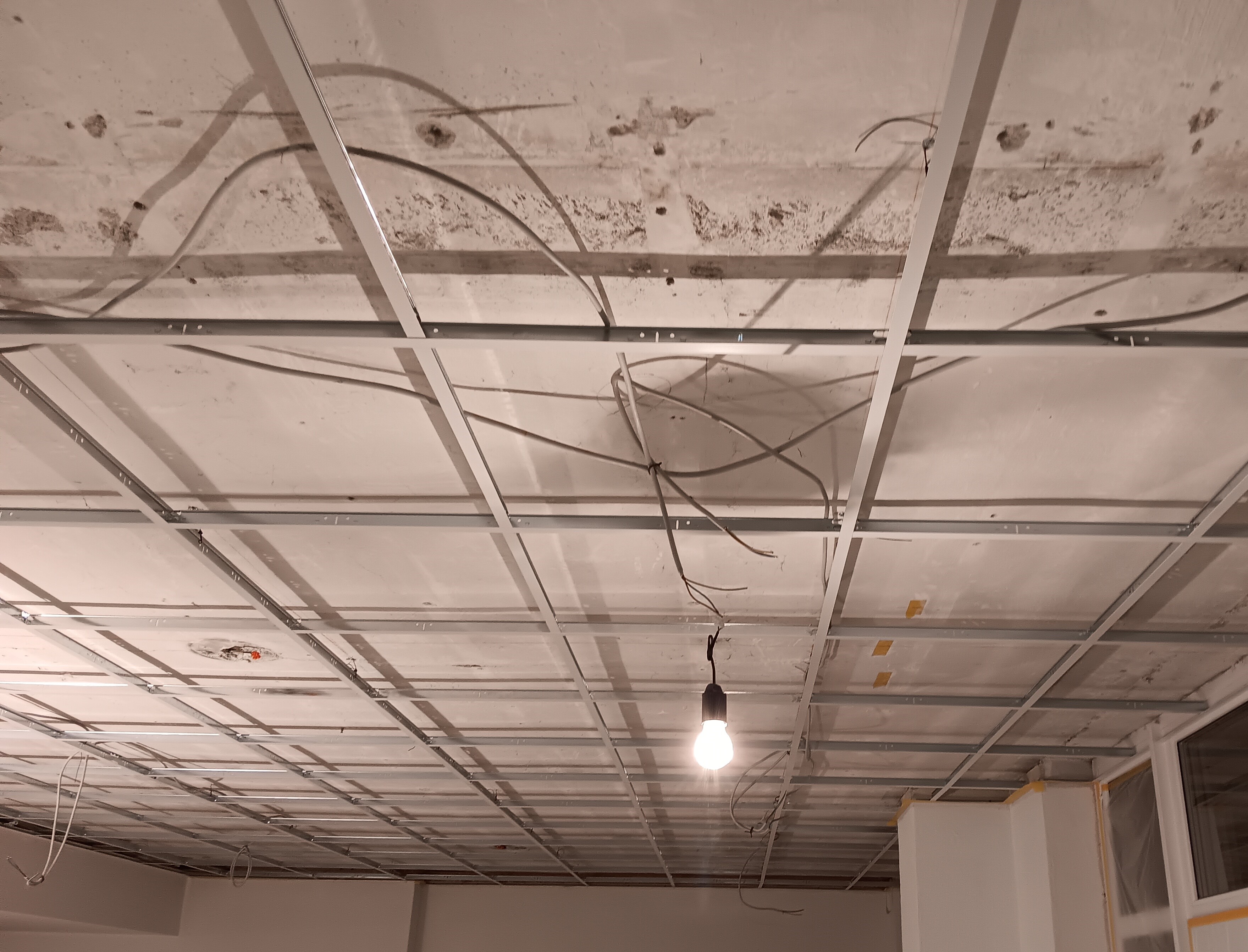 Elektro-Installation Deckenbeleuchtung